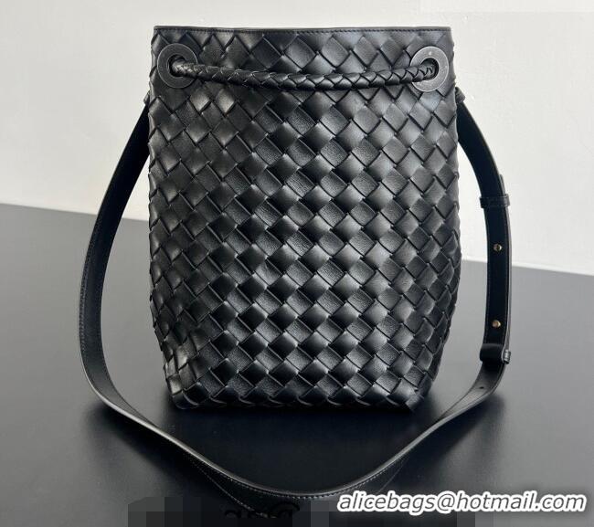 Grade Design Bottega Veneta Andiamo Small Bucket Bag in Intrecciato Leather 855759 Black 2026