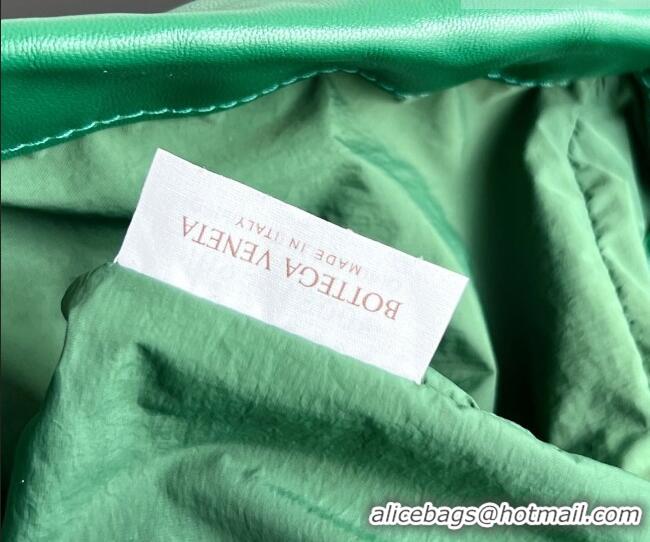 Big Discount Bottega Veneta Medium Dustbag in Intrecciato Leather 796728 Jungle Green 2026