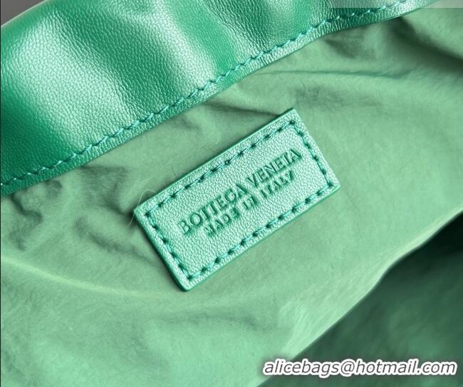Big Discount Bottega Veneta Medium Dustbag in Intrecciato Leather 796728 Jungle Green 2026