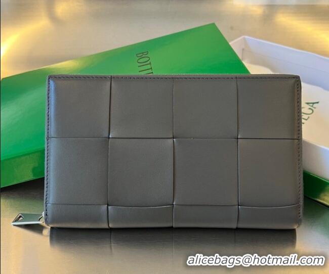 Low Cost Bottega Veneta Men's Cassette Zip Around Wallet in Intreccio Leather 814649 Grey 2026