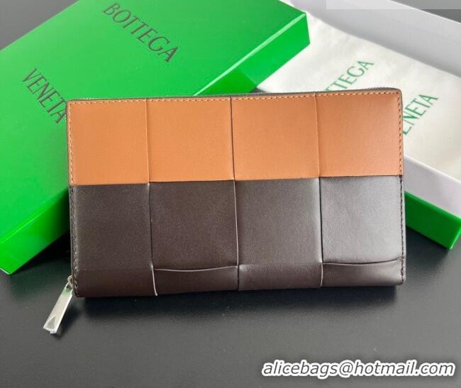 Market Sells Bottega Veneta Men's Cassette Zip Around Wallet in Intreccio Leather 814649 Fondant/Brown 2026