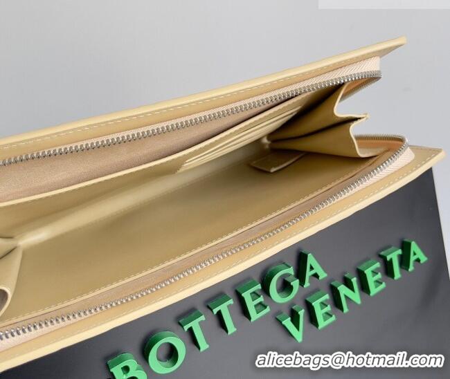 Promotional Bottega Veneta Men's Small Intrecciato Leather Document Case With Wristlet 693675 Porridge 2026