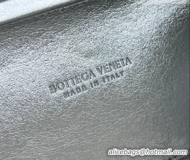 New Fashion Bottega Veneta Classic Knot Clutch in in Suede and Crystals 717622 Silver 2026
