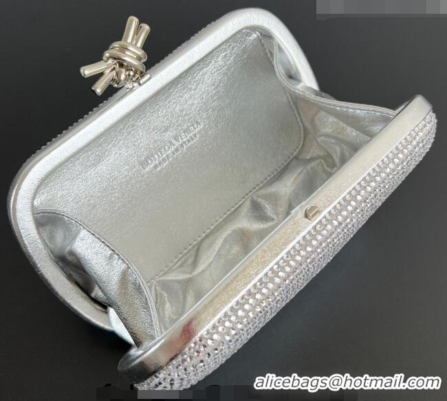 New Fashion Bottega Veneta Classic Knot Clutch in in Suede and Crystals 717622 Silver 2026