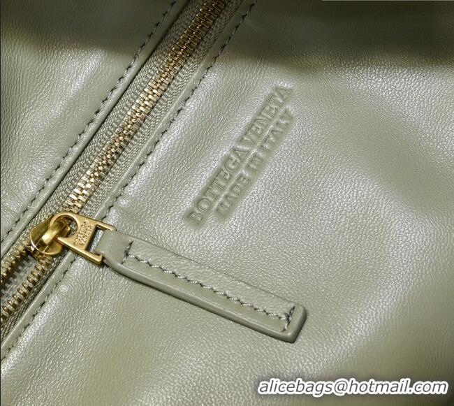 Top Design Bottega Veneta Medium Jodie Bag in Intrecciato Leather 600263 Travertine Green 2026