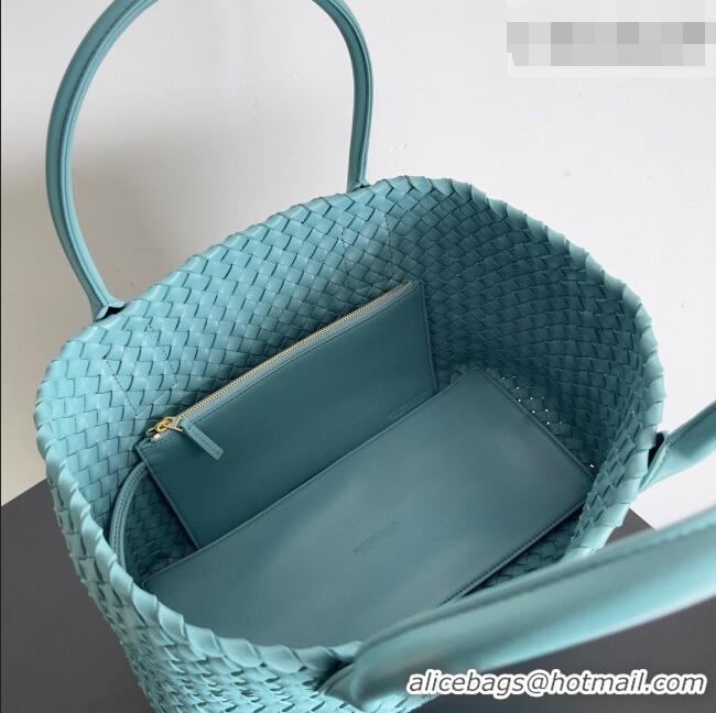 Inexpensive Bottega Veneta Medium Cabat Tote Bag 32cm in Intrecciato Leather BV040205 Blue 2026