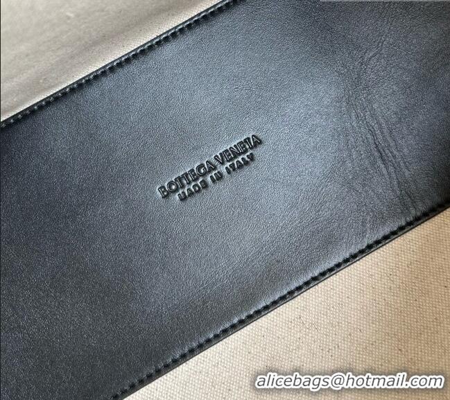 New Design Bottega Veneta Men's Large Loop Camera Bag in Intrecciato Leather 796619 Black 2026