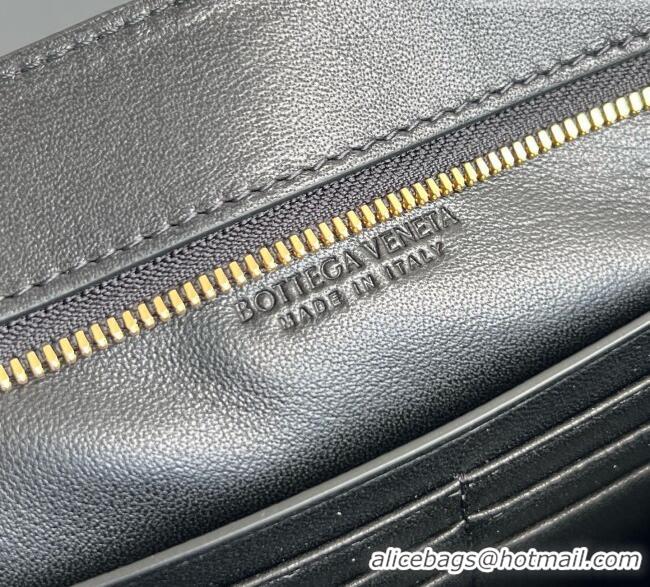 Grade Design Bottega Veneta Andiamo Boat Pouch in Intrecciato Leather 876344 Black 2026