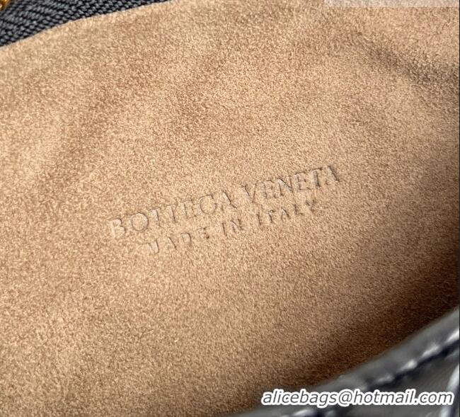 Inexpensive Bottega Veneta Small Veneta Hobo Bag in Intrecciato Leather 856736 Black 2026