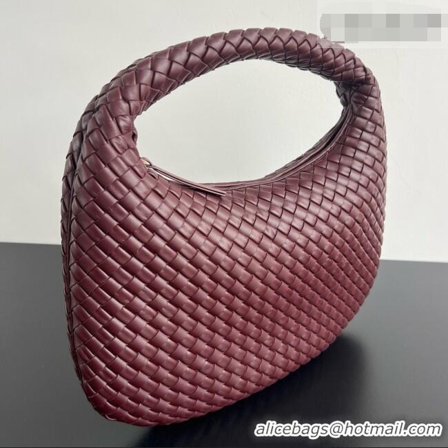 Good Product Bottega Veneta Medium Veneta Hobo Bag in Intrecciato Leather 856737 Burgundy 2026