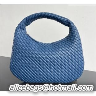 Trendy Design Bottega Veneta Medium Veneta Hobo Bag in Intrecciato Leather 856737 Blue 2026