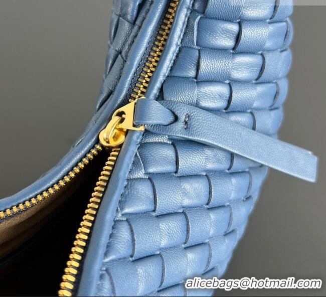 Trendy Design Bottega Veneta Medium Veneta Hobo Bag in Intrecciato Leather 856737 Blue 2026