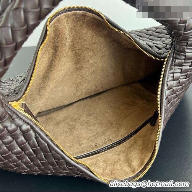 Best Quality Bottega Veneta Maxi Veneta Hobo Bag in Intrecciato Leather 856739 Fondant Brown 2026