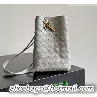 Buy Fashionable Bottega Veneta Andiamo Phone Pouch in Intrecciato Leather 843890 Grey 2026