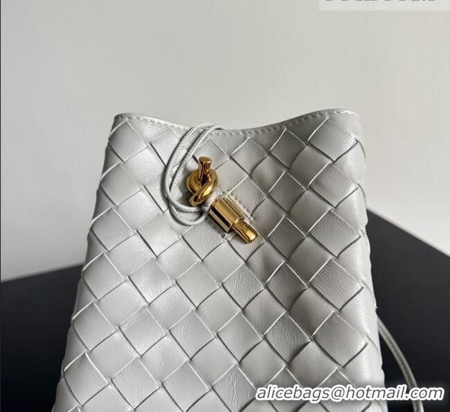 Buy Fashionable Bottega Veneta Andiamo Phone Pouch in Intrecciato Leather 843890 Grey 2026