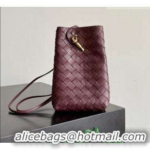 Low Cost Bottega Veneta Andiamo Phone Pouch in Intrecciato Leather 843890 Burgundy 2026