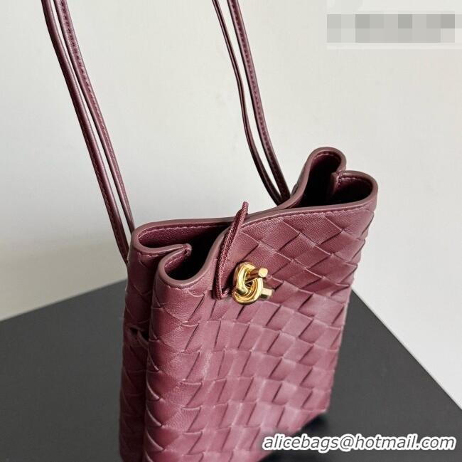 Low Cost Bottega Veneta Andiamo Phone Pouch in Intrecciato Leather 843890 Burgundy 2026