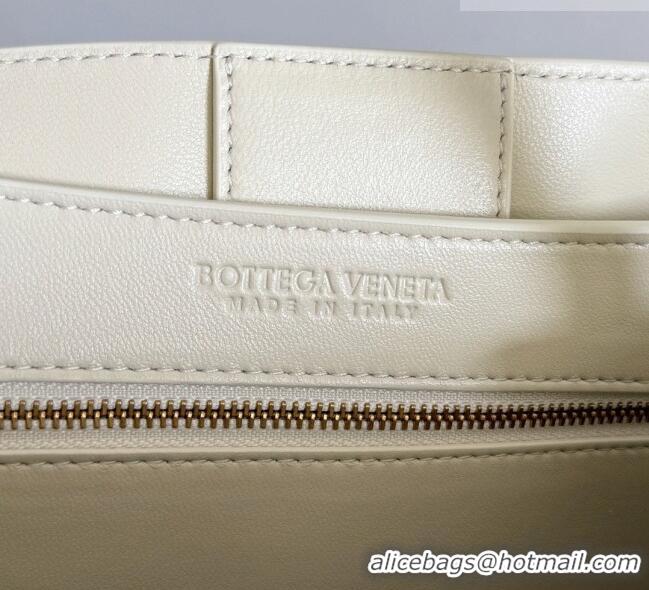 New Cheap Bottega Veneta Medium Andiamo Bag in Raffia Straw and Leather BV082664 Beige/White 2026