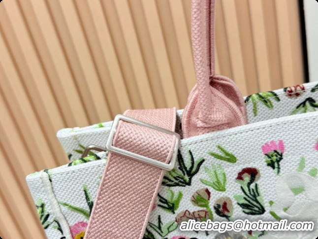 Popular Style Dior Large Book Tote Bag in White Multicolor Daisy Garden Embroidery with Dior Médaillon 0408122 2026