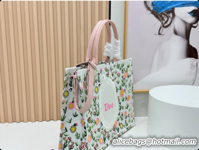 Popular Style Dior Large Book Tote Bag in White Multicolor Daisy Garden Embroidery with Dior Médaillon 0408122 2026
