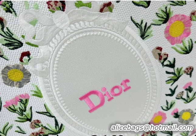 Popular Style Dior Large Book Tote Bag in White Multicolor Daisy Garden Embroidery with Dior Médaillon 0408122 2026