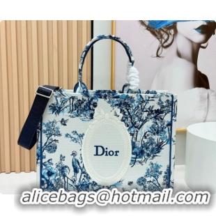 Charming Dior Men's Large Book Tote Bag in Blue Toile de Jouy Floral Garden Embroidery and White Dior Médaillon 0408128 
