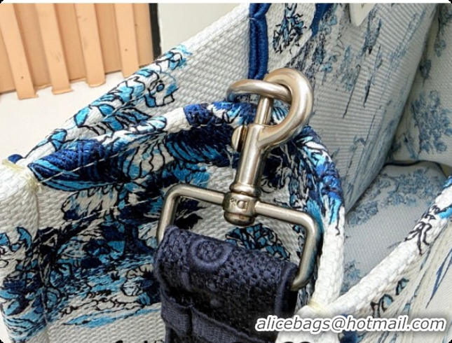 Charming Dior Men's Large Book Tote Bag in Blue Toile de Jouy Floral Garden Embroidery and White Dior Médaillon 0408128 