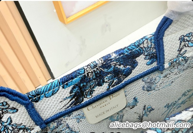 Grade Design Dior Men's Medium Book Tote Bag in Blue Toile de Jouy Floral Garden Embroidery and White Dior Médaillon 408