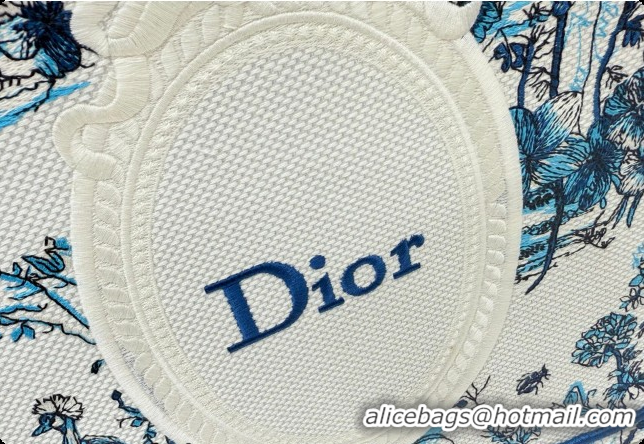 Grade Design Dior Men's Medium Book Tote Bag in Blue Toile de Jouy Floral Garden Embroidery and White Dior Médaillon 408