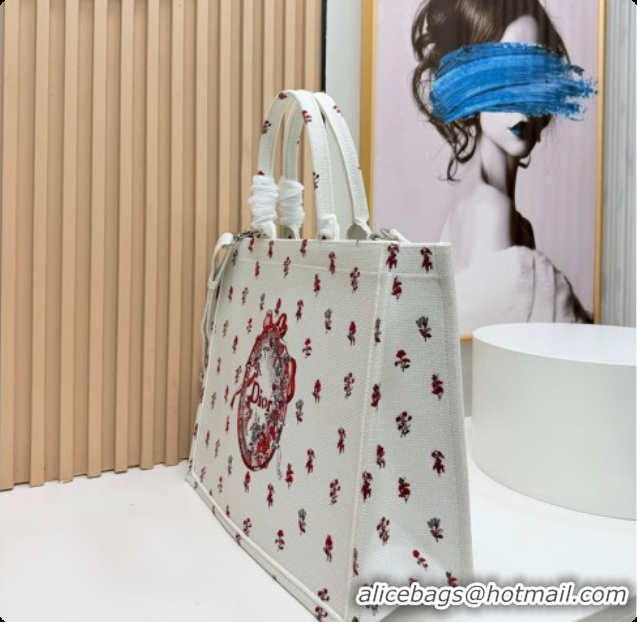 Good Product Dior Large Book Tote Bag in White Revolution Flowers Embroidery with Dior Médaillon 0408131 2026