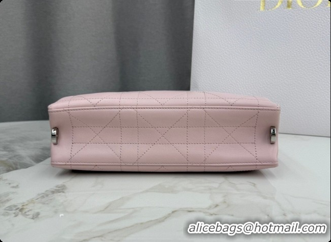 Best Design Dior Trianon Bucket Bag with Chain in Flat Macrocannage Lambskin Leather Pink 2026 M0179