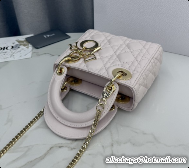 Pretty Style Dior Classic Mini Lady Dior Bag in Cannage Lambskin M0505 Sakura Pink 2026