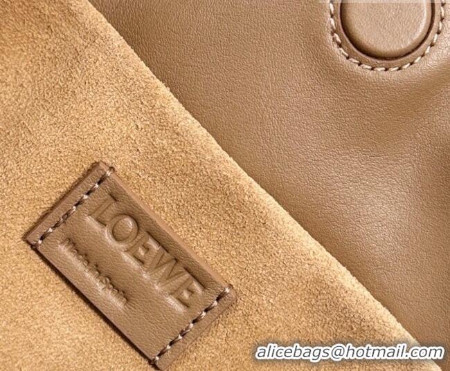 Famous Brand Louis Wain x Loewe Medium Flamenco Clutch in Cat Embroidered Nappa Calfskin Leather L17061 Mocha 2026