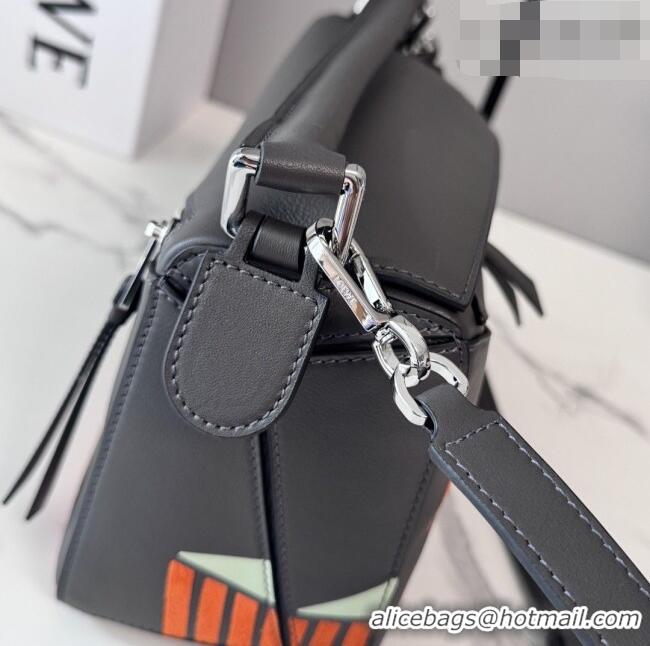 Trendy Design Loewe Small Classic Calfskin Futurist Cat Puzzle Bag 27064 Dark Grey 2026