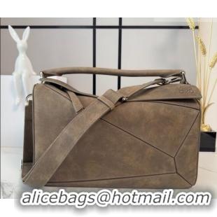 Trendy Design Loewe Large Puzzle Edge bag in grained nubuck 052446 Tundra 2026