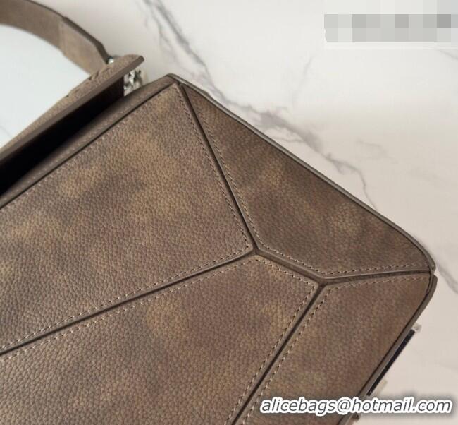 Trendy Design Loewe Large Puzzle Edge bag in grained nubuck 052446 Tundra 2026
