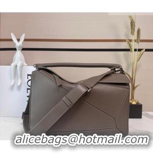 Luxury Cheap Loewe Large Puzzle Edge bag in soft grained calfskin 052446 Tundra 2026