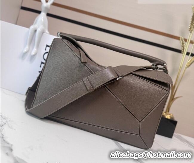 Luxury Cheap Loewe Large Puzzle Edge bag in soft grained calfskin 052446 Tundra 2026