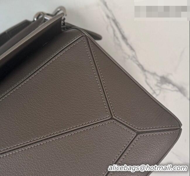 Luxury Cheap Loewe Large Puzzle Edge bag in soft grained calfskin 052446 Tundra 2026