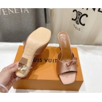 Pretty Style Louis Vuitton LV Cube Mule in Brown Satin Pre-Fall 6073034 2026