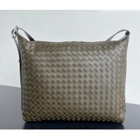 Buy Promotional Bottega Veneta Men's Traveler Hobo Bag in Intrecciato Grained Leather 806974 Dark Khaki Green 2026