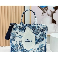 Charming Dior Men's Large Book Tote Bag in Blue Toile de Jouy Floral Garden Embroidery and White Dior Médaillon 0408128 