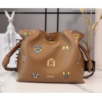 Famous Brand Louis Wain x Loewe Medium Flamenco Clutch in Cat Embroidered Nappa Calfskin Leather L17061 Mocha 2026