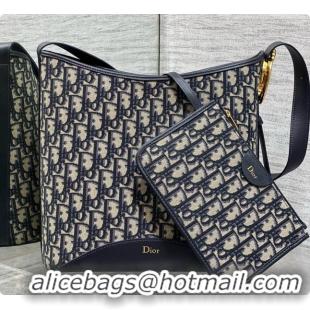 Good Looking Dior Medium Dior Médaillon Bucket Bag in Blue Dior Oblique Jacquard 2026 6072541