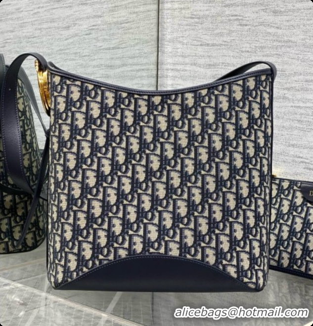Good Looking Dior Medium Dior Médaillon Bucket Bag in Blue Dior Oblique Jacquard 2026 6072541
