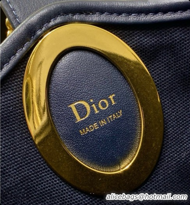 Good Looking Dior Medium Dior Médaillon Bucket Bag in Blue Dior Oblique Jacquard 2026 6072541