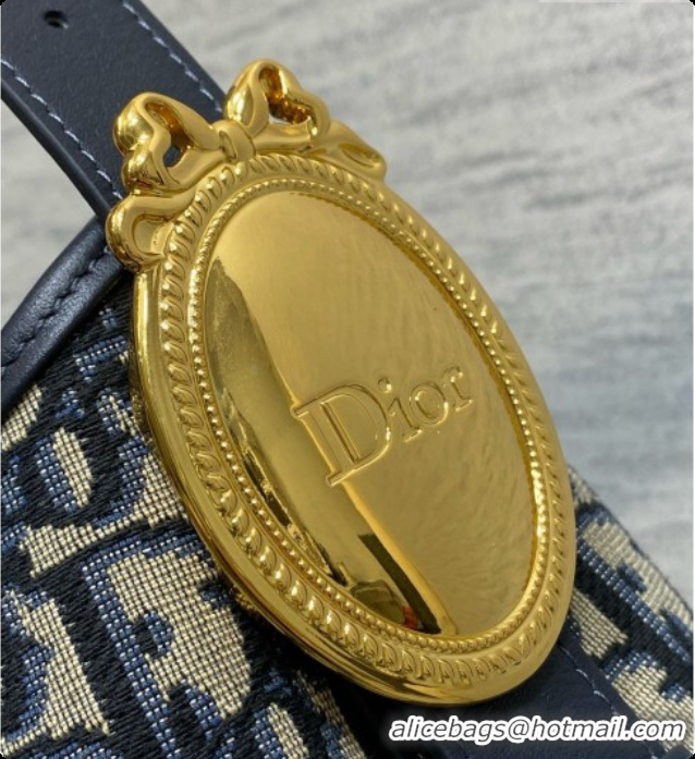Good Looking Dior Medium Dior Médaillon Bucket Bag in Blue Dior Oblique Jacquard 2026 6072541
