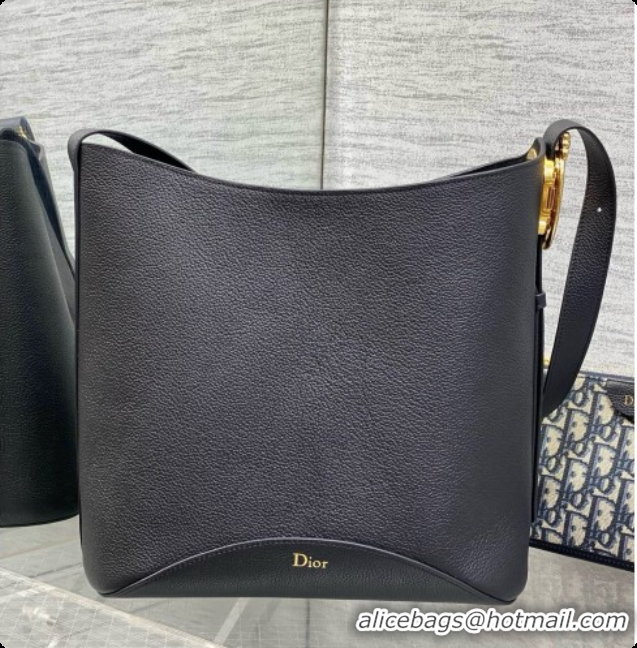 Best Design Dior Medium Dior Médaillon Bucket Bag in Black Grained Calfskin 6072546 2026