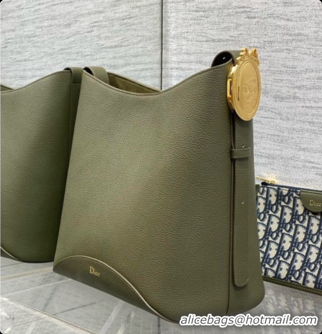 Best Price Dior Medium Dior Médaillon Bucket Bag in Green Grained Calfskin 6072548 2026