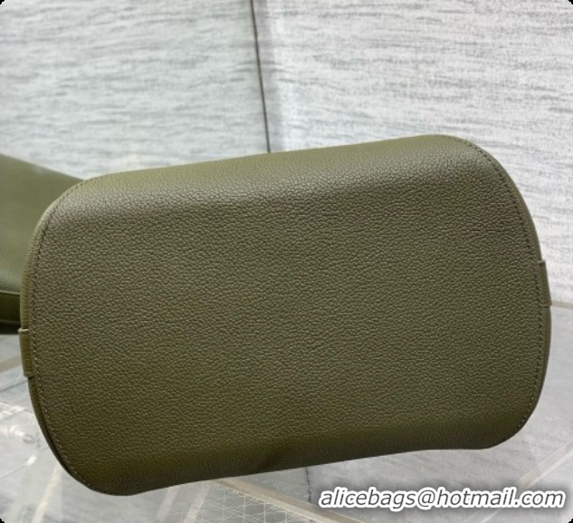 Best Price Dior Medium Dior Médaillon Bucket Bag in Green Grained Calfskin 6072548 2026